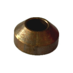 Tuleja / Podkładka stożkowa wtryskiwacza / wysokość 6,4 mm  Deutz - Fahr SDF 0.007.1122.0/10