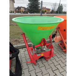 Rozsiewacz/posypywarka nawozów Strumyk S-300